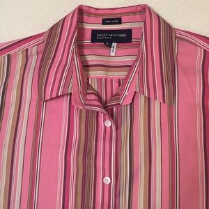 Jones New York No Iron Blouse. size M